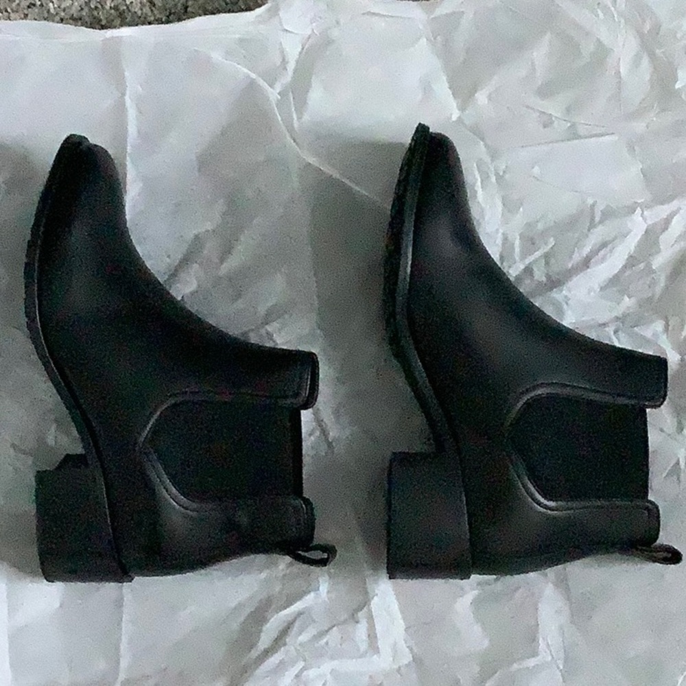 Brand new Cole Haan black boots. Size 8 1/2